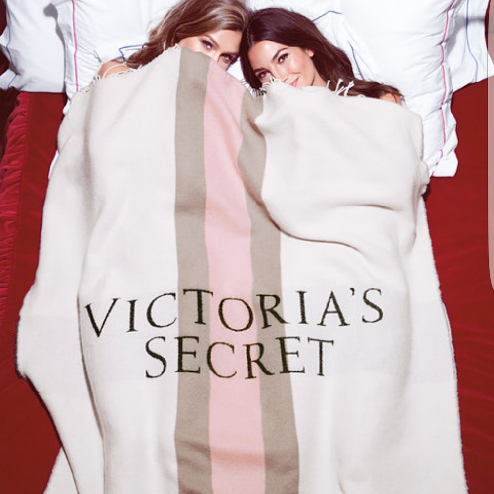 Victoria's Secret Blanket NWT